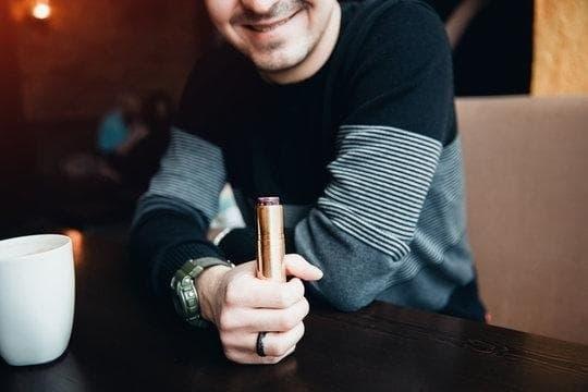 Descubre las mejores ofertas de e-dym para cigarrillos electronicos en tren y disfruta la experiencia e-dym única