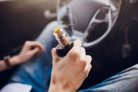 E-papierosy y cigarrillos electrónicos: fotos exclusivas de la tienda Steam Inca para vaper lectores