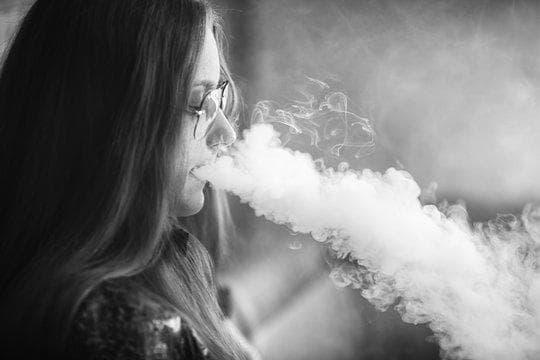 IBvape en la escuela actividades educativas cigarrillos electrónicos y talleres prácticos con IBvape como recurso responsable